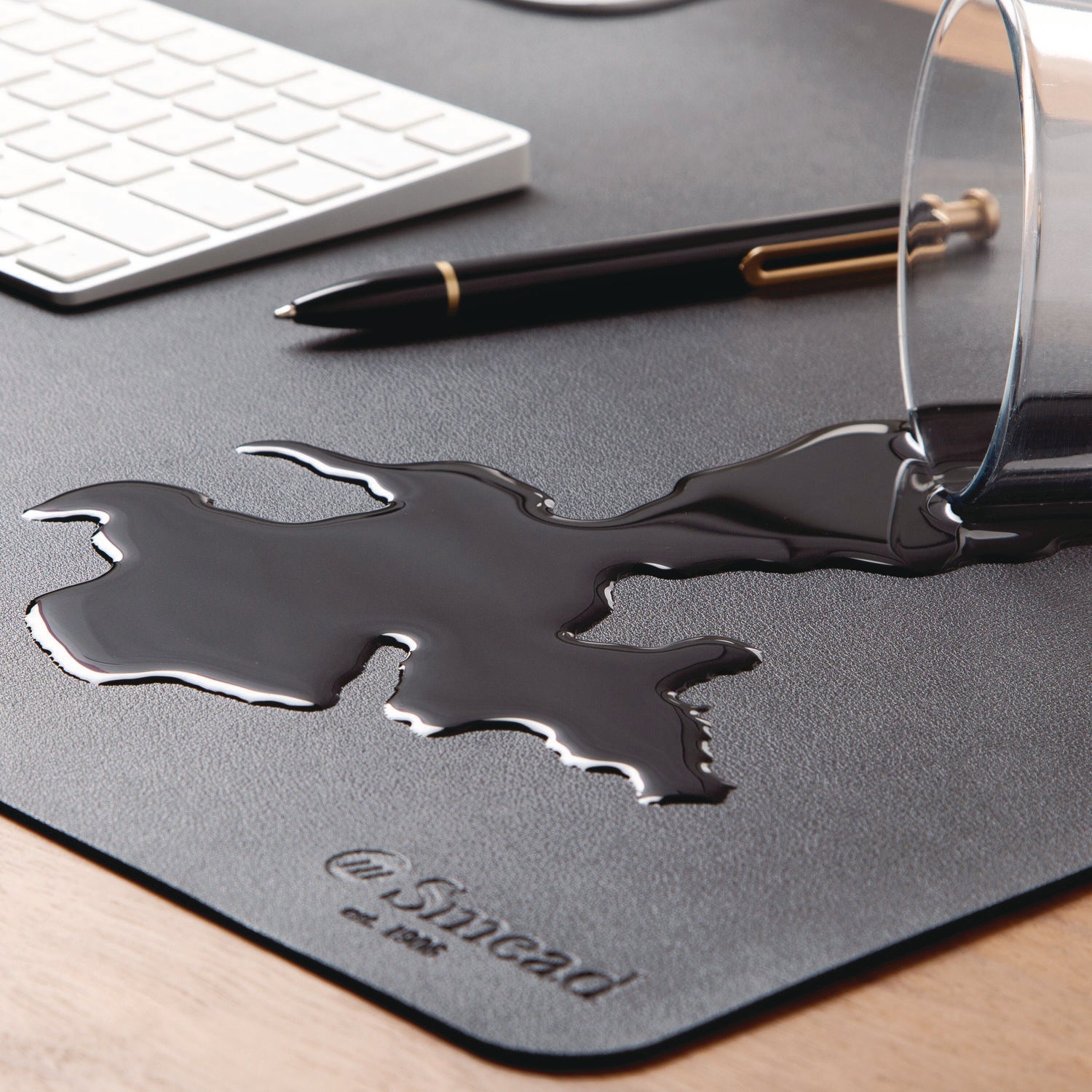 Smead™ Vegan Leather Desk Pads, 31.5 x 15.7, Charcoal