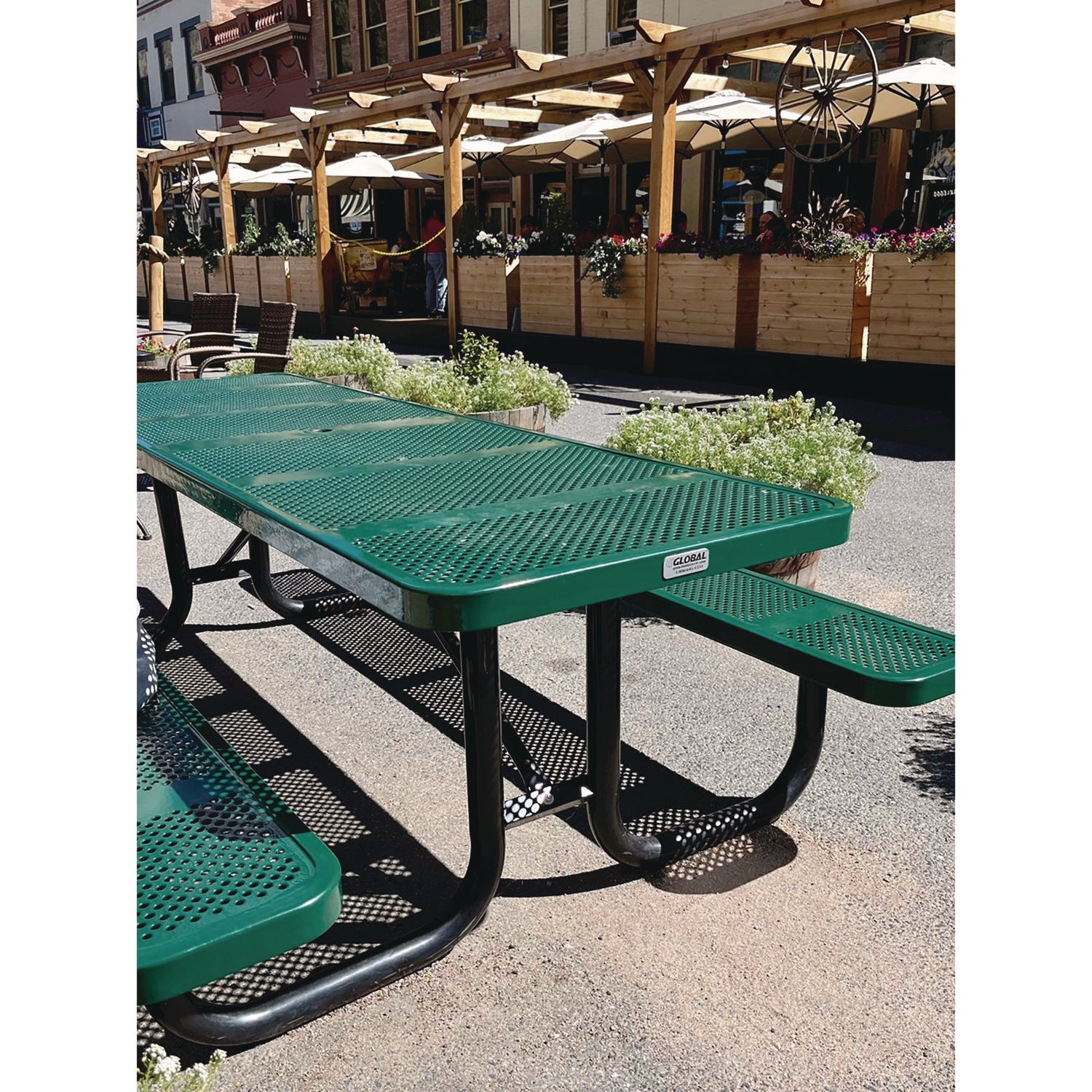 Expanded Steel Picnic Table, Rectangular, 96 x 62 x 29.5, Green Top, Green Base/Legs Global Industrial® Flipcost