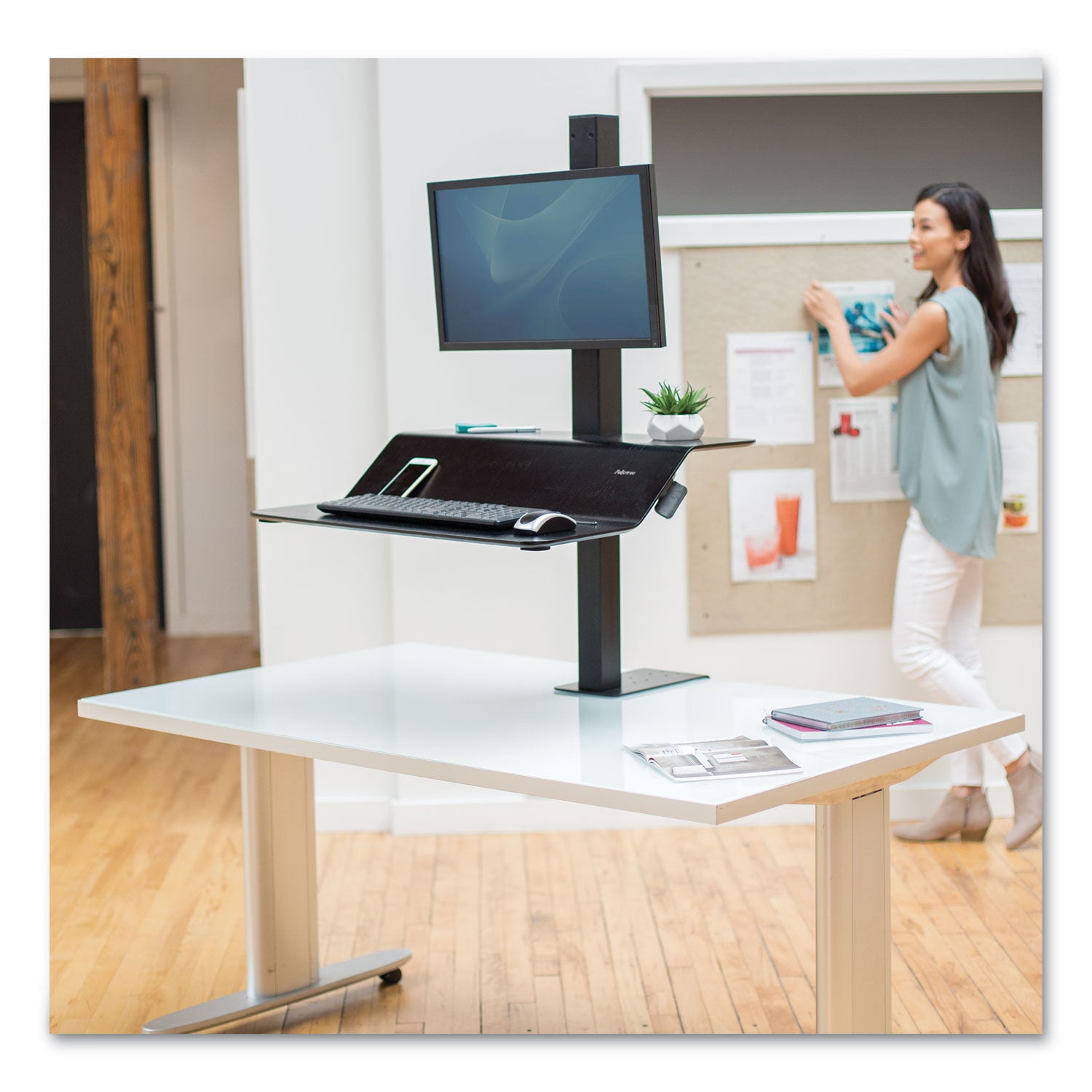 Fellowes® Lotus VE Sit-Stand Workstation, 29" x 28.5" x 27.5" to 42.5", Black