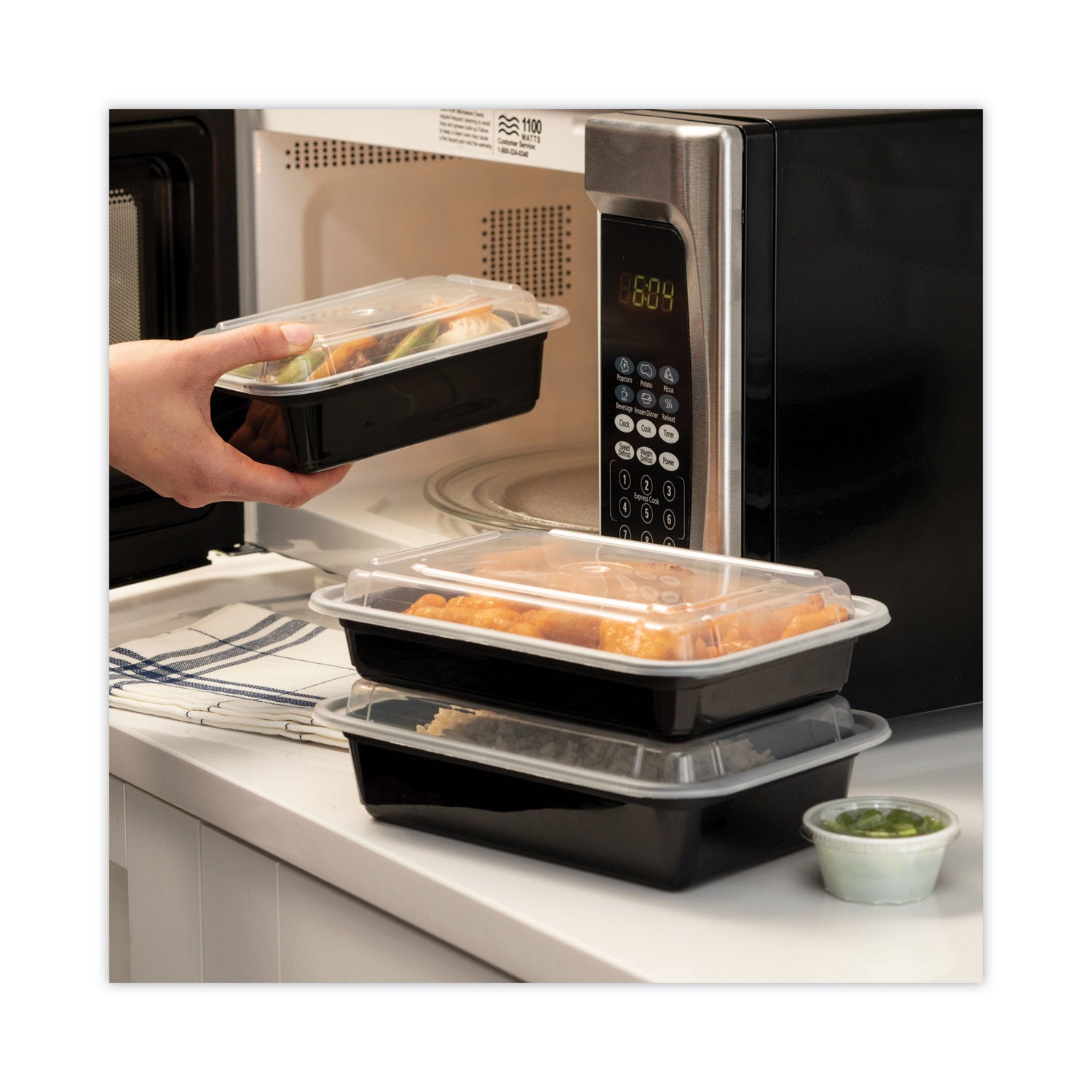 Pactiv Evergreen Newspring VERSAtainer Microwavable Containers, 28 oz, 8.8 x 6 x 2, Black Base/Clear Lid, Plastic, 150/Carton