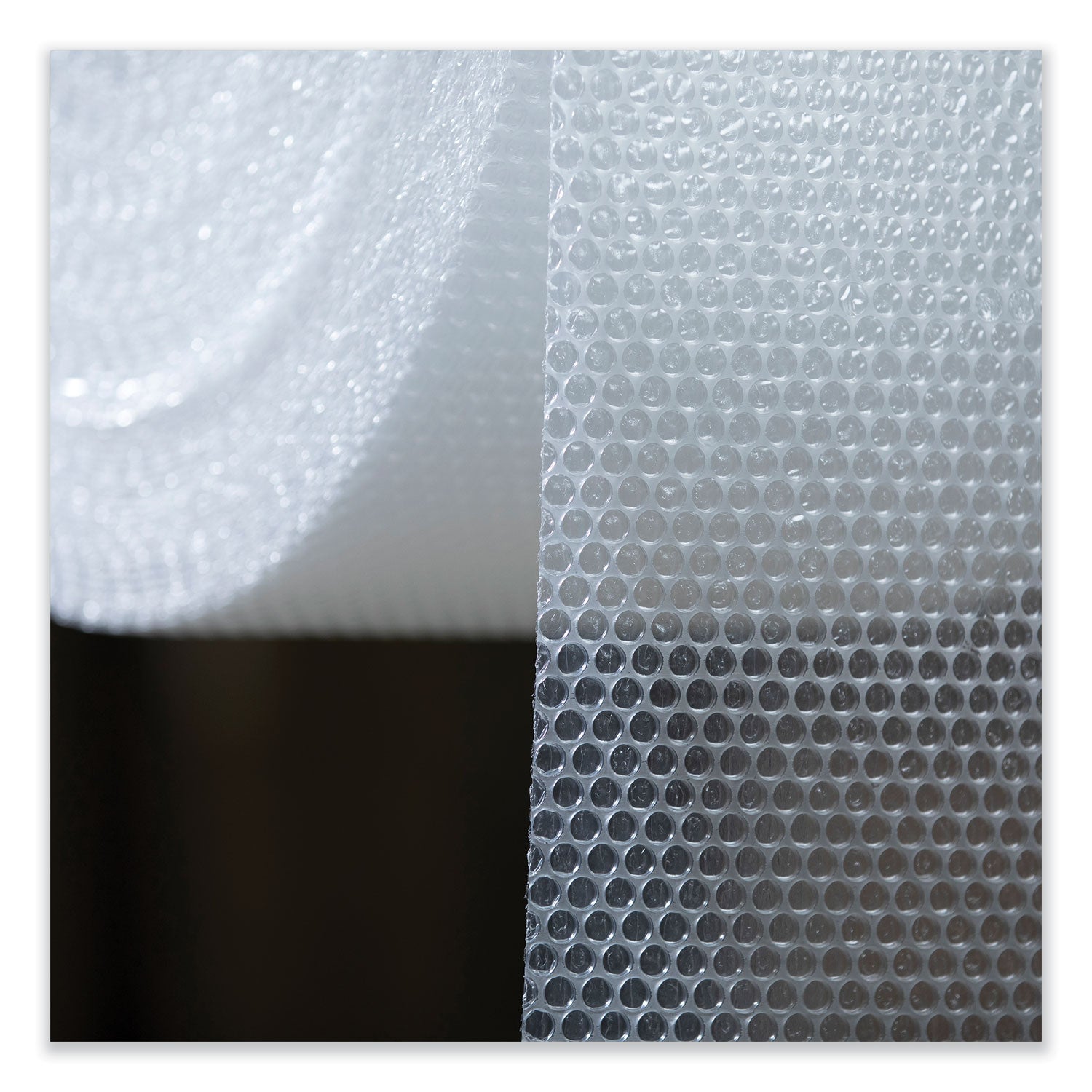 Universal® Bubble Packaging, 0.31" Thick, 12" x 100 ft, Perforated Every 12", Clear