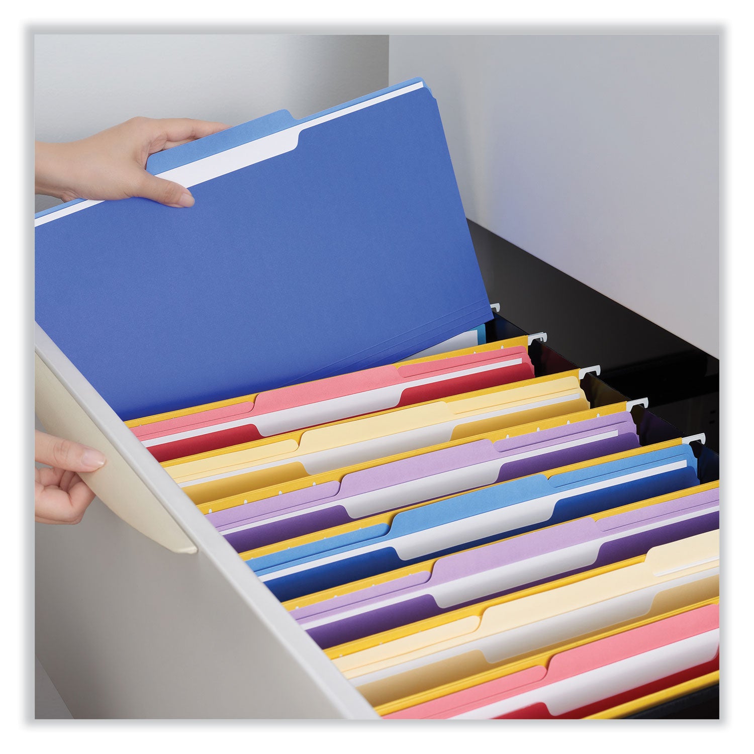 Universal® Interior File Folders, 1/3-Cut Tabs: Assorted, Legal Size, 11-pt Stock, Blue, 100/Box