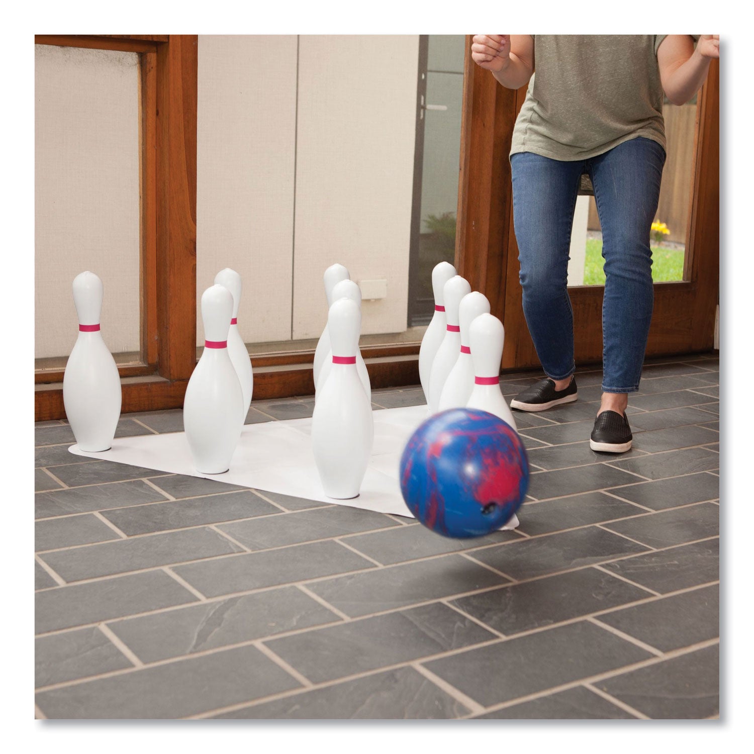 Champion Sports Bowling Set, Plastic/Rubber, White, 10 Bowling Pins, 1 Bowling Ball