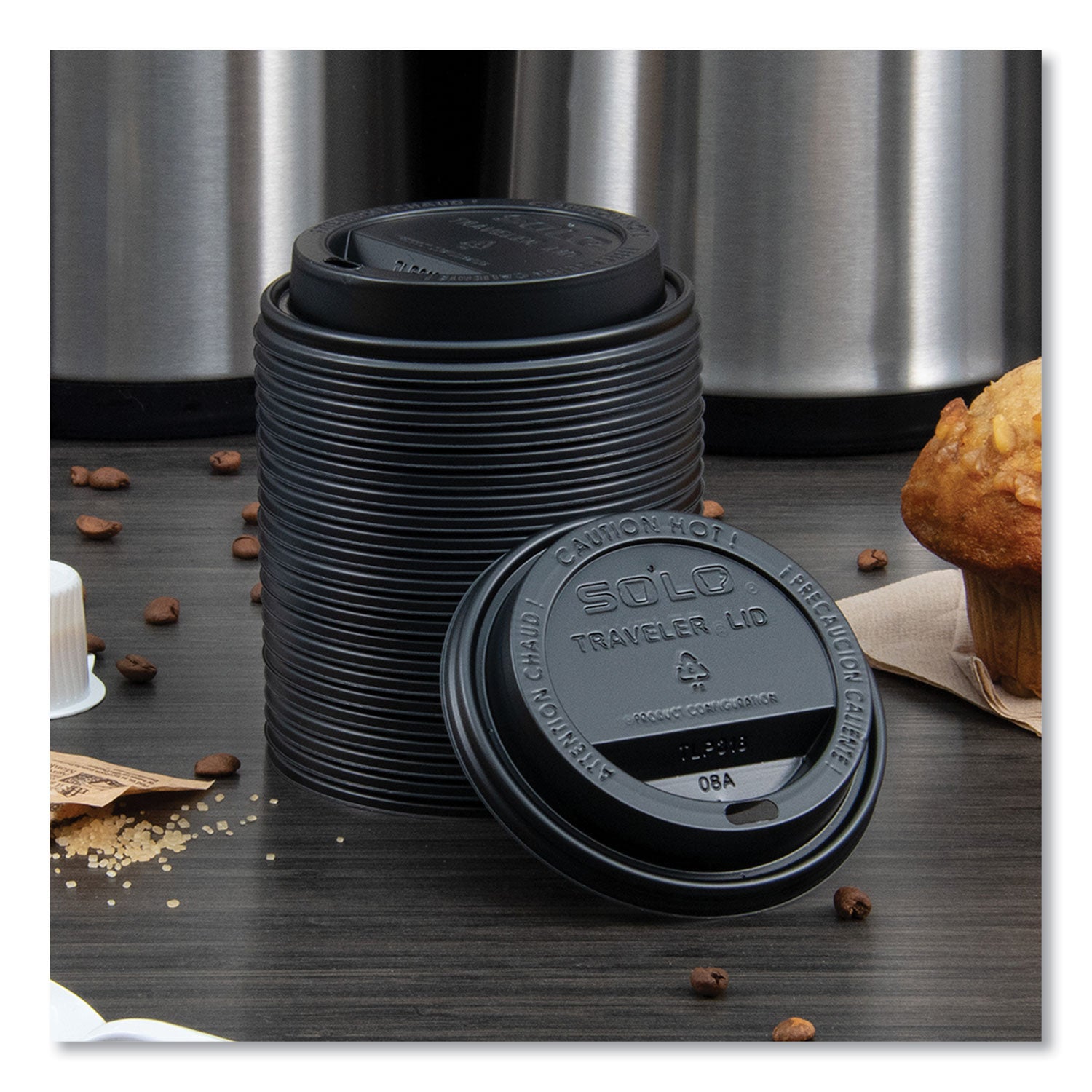 SOLO® Traveler Cappuccino Style Dome Lid, Fits 10 oz to 24 oz Cups, Black, 100/Sleeve, 10 Sleeves/Carton