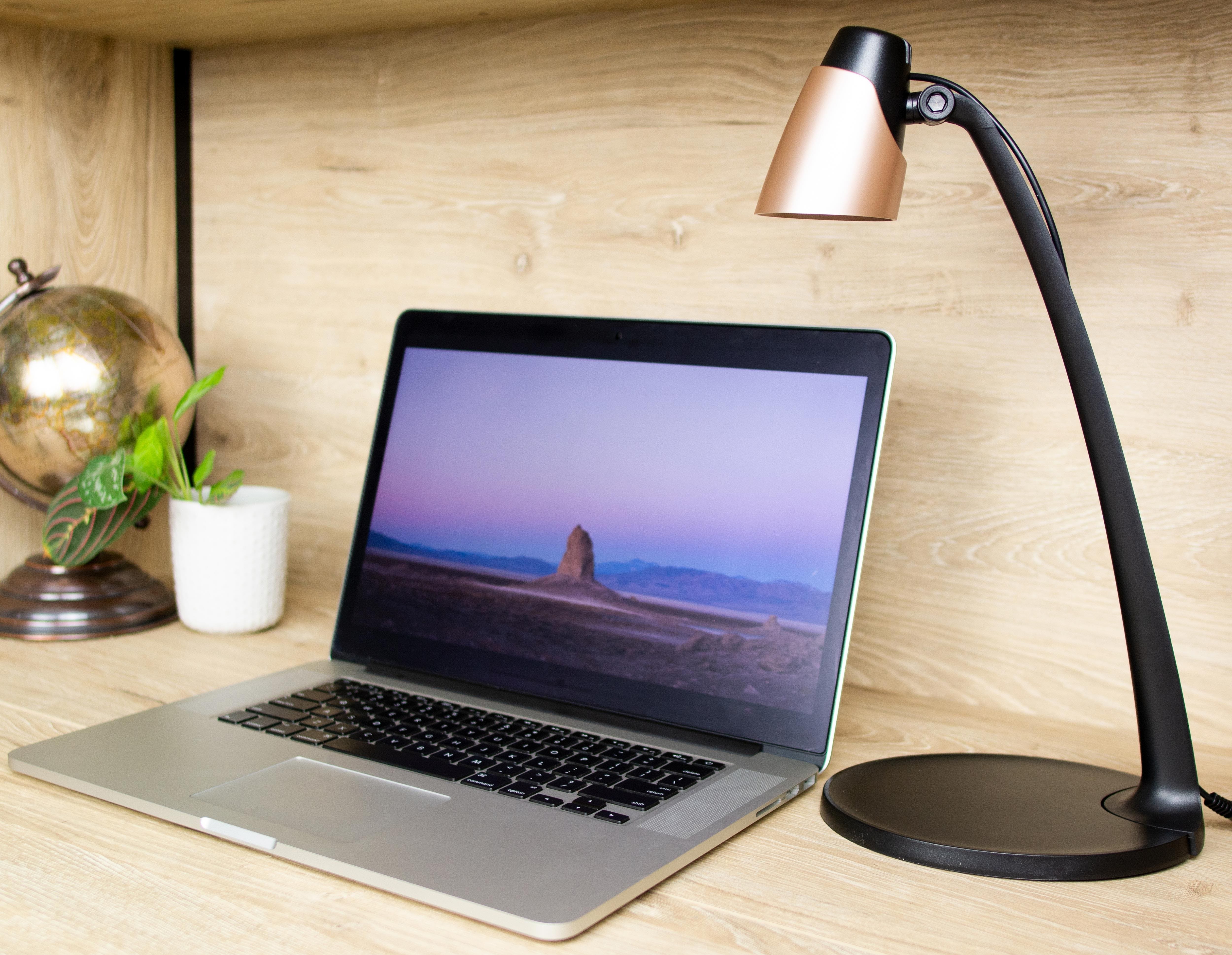 BLACK+DECKER Modern LED Desk Lamp, Black/Rose Gold